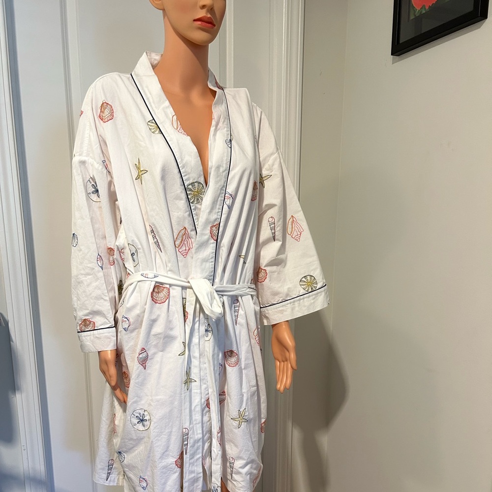 Print Fresh womens- Robe- Embroidered Design 4XL- w/pockets never worn